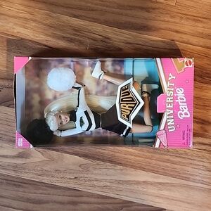 Mattel University Barbie Perdue NIB 19868